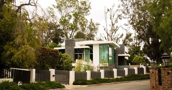 is the house from why him real