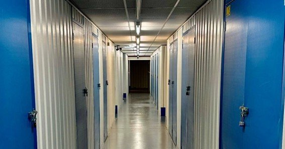 storage sense 100 sq ft storage unit
